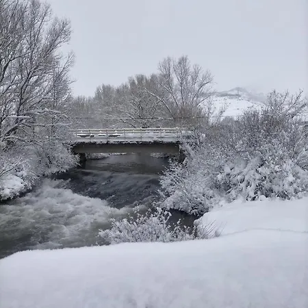 Bajo Nidos 2 Hébergement de vacances *