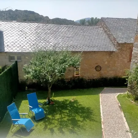 Bajo Nidos 2 펜션 San Emiliano (Castile and Leon)