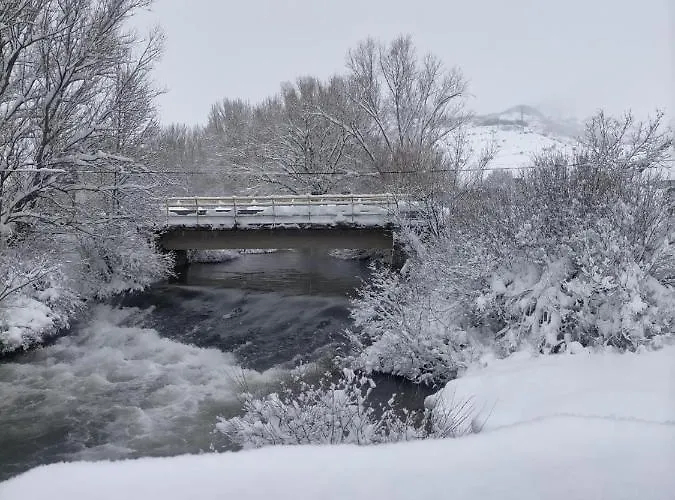 Bajo Nidos 2 度假居 *